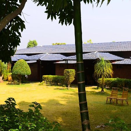 Anandvan Holiday Homes, Wai Eksteriør billede