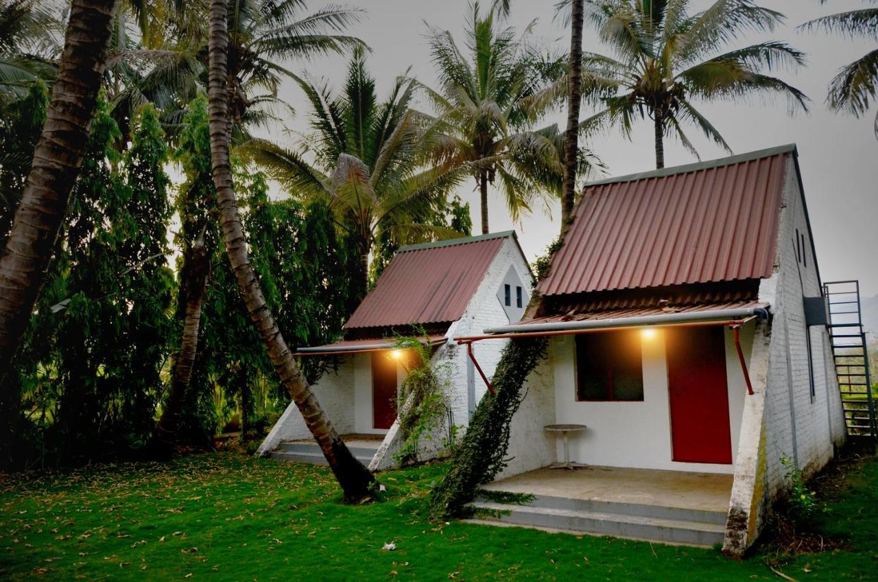 Anandvan Holiday Homes, Wai Eksteriør billede